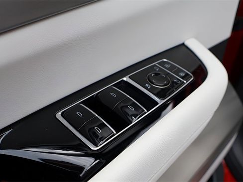 New 2026 Cadillac Vistiq Luxury image 14