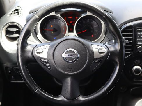 Used 2015 Nissan Juke SV w/ Technology Package image 14