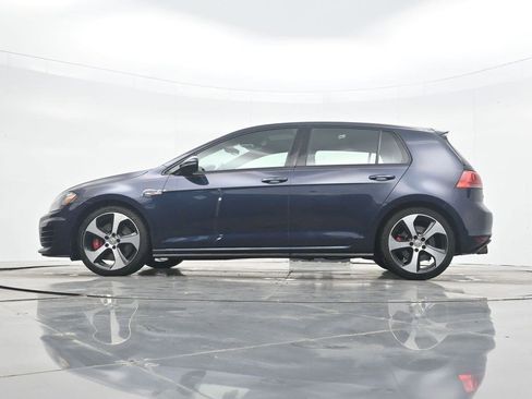 Used 2017 Volkswagen GTI SE image 32