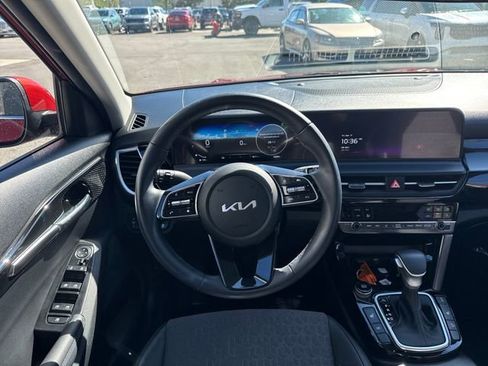 Certified 2024 Kia Seltos S AWD/4WD image 15