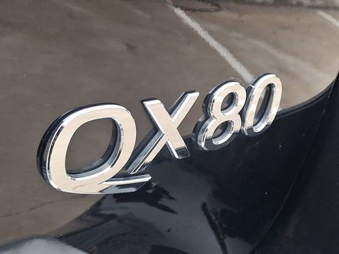 Certified 2024 INFINITI QX80 Premium Select w/ All-Season Package image 33