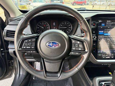 Used 2024 Subaru Crosstrek 2.5i Limited AWD/4WD image 18