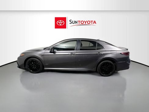 Used 2023 Toyota Camry SE image 7