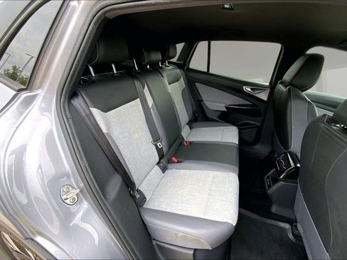 Used 2023 Volkswagen ID.4 Pro RWD image 26