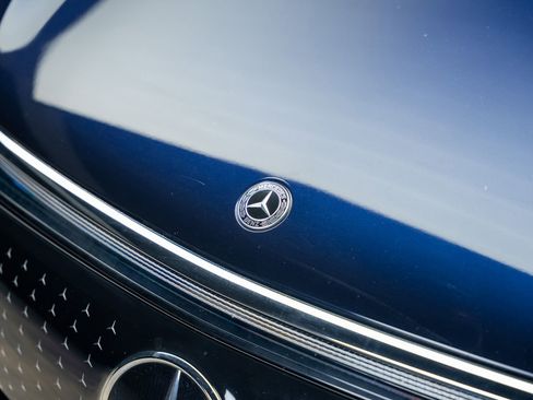 Used 2022 Mercedes-Benz EQS 580 4MATIC Sedan image 12