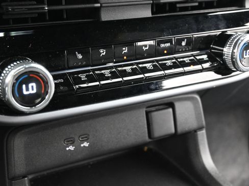 Used 2025 Honda Prologue Touring image 19