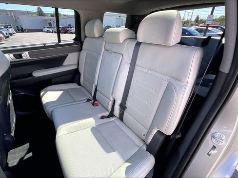 Used 2024 Hyundai Santa Fe Limited AWD/4WD image 25