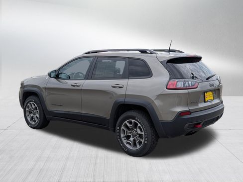 Used 2020 Jeep Cherokee Trailhawk w/ Cold Weather Group AWD/4WD image 5