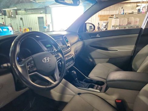 Used 2017 Hyundai Tucson Value AWD/4WD image 7