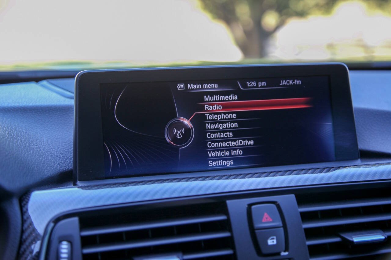 Used 2015 BMW M3 RWD image 39