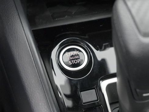 New 2025 Nissan Versa SV w/ Lighting Package image 32