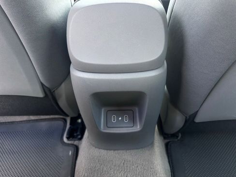 Used 2025 Hyundai Elantra Sport FWD image 15