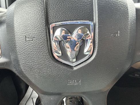 Used 2015 RAM 1500 Classic SLT AWD/4WD image 19
