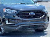 Certified 2022 Ford Edge SEL w/ Sport Appearance Package image 4