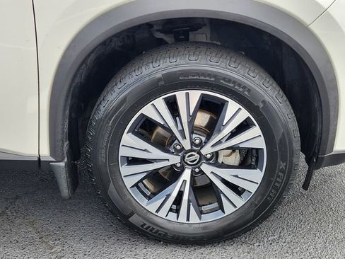 Used 2021 Nissan Rogue SV image 8