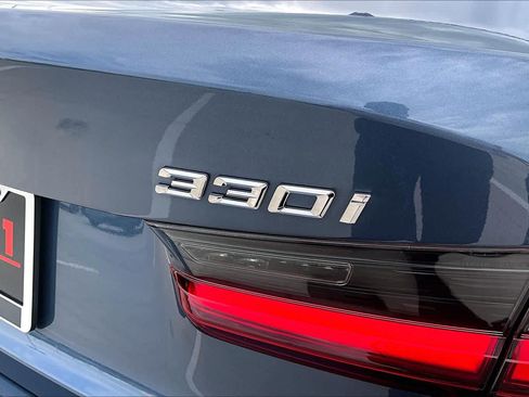 Used 2025 BMW 330i Sedan RWD image 9