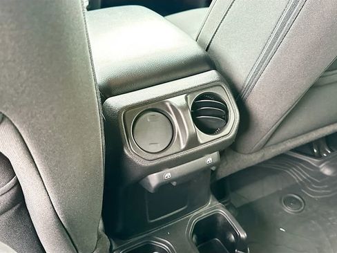 Used 2023 Jeep Wrangler Willys image 23