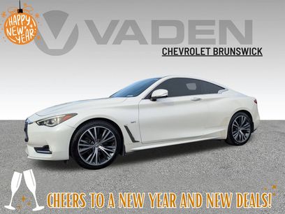 Used 2019 INFINITI Q60 3.0t Luxe w/ Essential Package