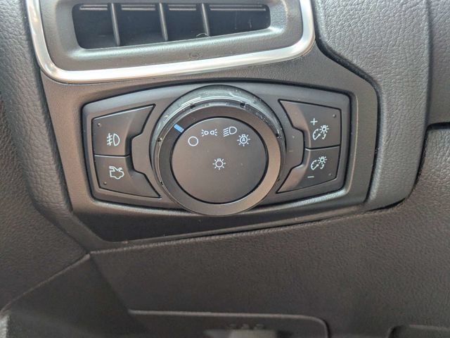 Used 2014 Ford Focus Titanium FWD image 25