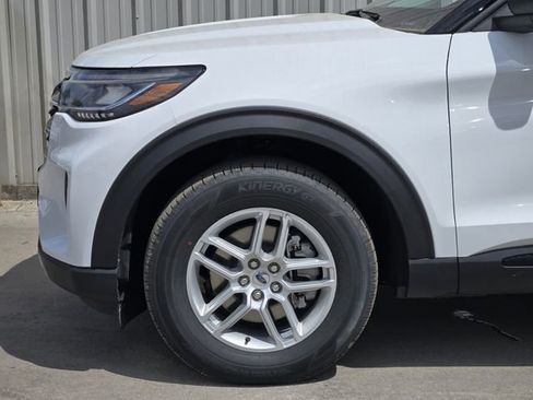 New 2026 Ford Explorer Active image 8