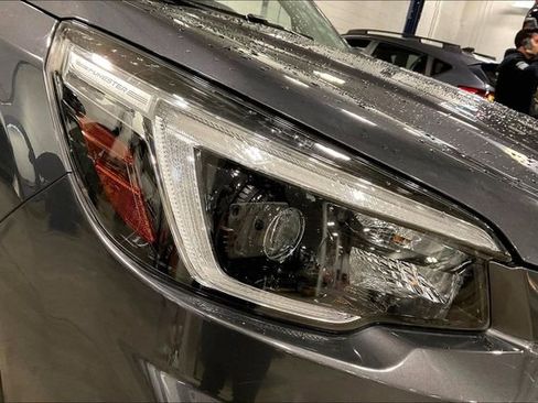 Used 2021 Subaru Forester Touring image 28