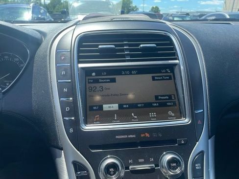 Used 2018 Lincoln MKX Premiere FWD image 9