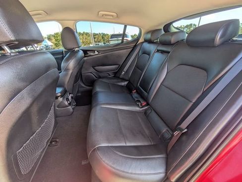 Used 2019 Kia Stinger RWD image 13