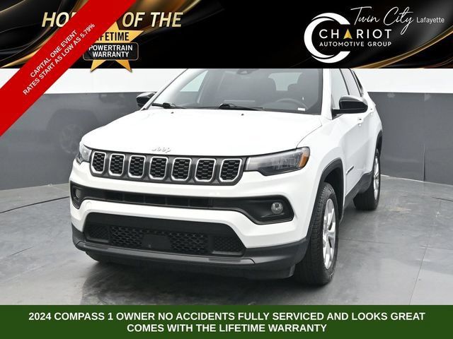Used 2024 Jeep Compass Latitude AWD/4WD image 1