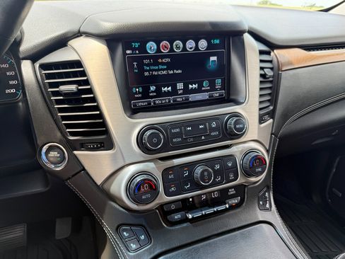 Used 2020 GMC Yukon Denali w/ Denali Ultimate Package AWD/4WD image 20
