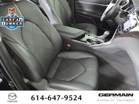 Used 2019 Toyota Camry XLE FWD image 29