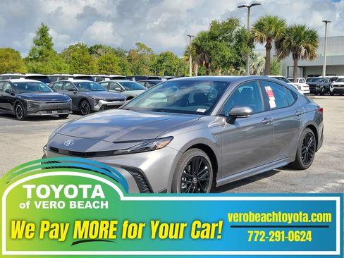 New 2026 Toyota Camry SE w/ Convenience Package FWD image 1