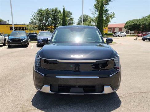 New 2026 Kia EV9 Light image 8