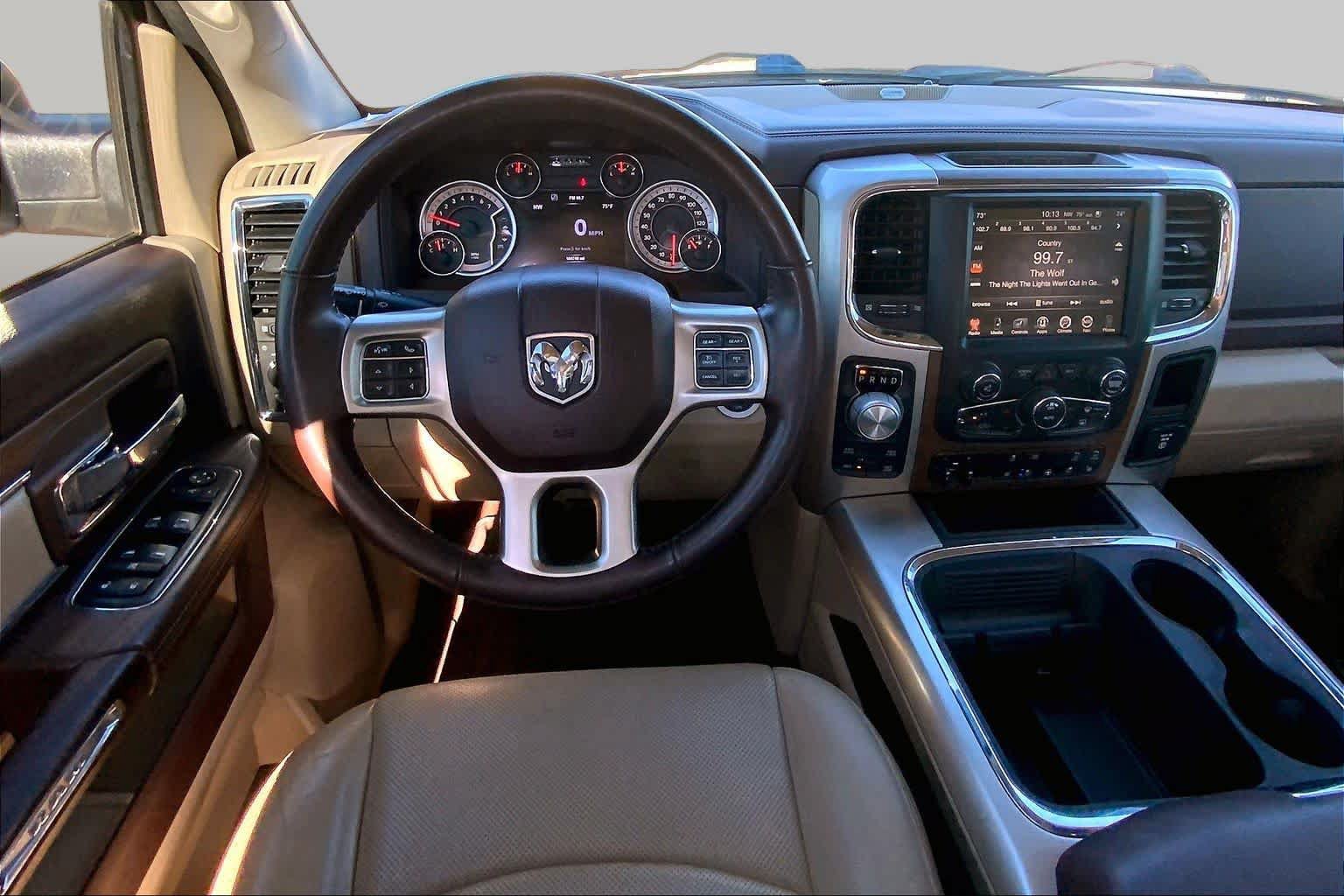 Used 2017 RAM 1500 Laramie w/ Convenience Group AWD/4WD image 6