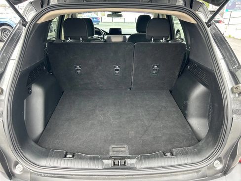 Used 2020 Ford Escape SE FWD image 18