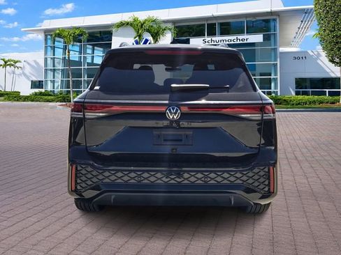New 2026 Volkswagen Tiguan SE R-Line FWD image 6