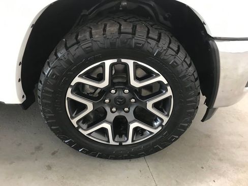 Used 2025 RAM 1500 Laramie image 44