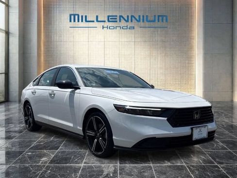 Used 2023 Honda Accord Sport image 7