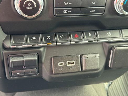 Used 2024 GMC Sierra 1500 Pro w/ Graphite Edition image 21