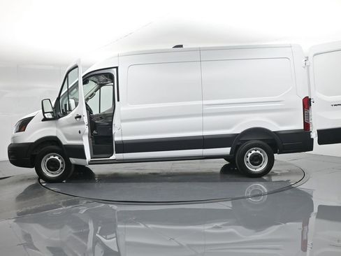 New 2026 Ford Transit 250 148 Medium Roof w/ Load Area Protection Package image 30