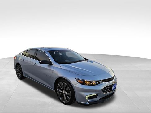 Used 2018 Chevrolet Malibu Premier image 3