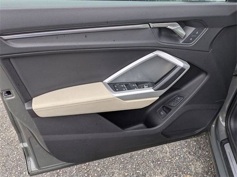 Used 2024 Audi Q3 2.0T Premium image 10