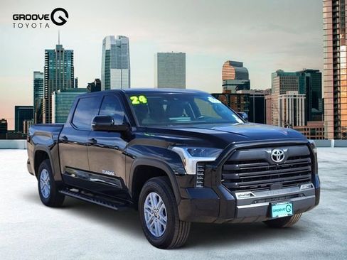 Used 2024 Toyota Tundra SR5 w/ Advanced Technology Package AWD/4WD image 8