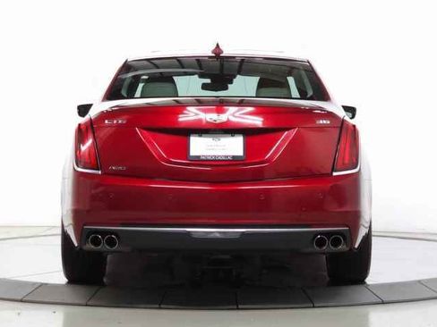 Used 2018 Cadillac CT6 Luxury image 4