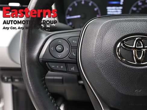 Used 2024 Toyota Corolla SE w/ SE Package FWD image 14