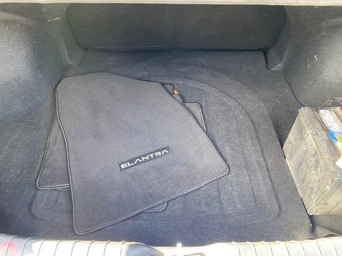 Used 2023 Hyundai Elantra SEL w/ Convenience Package image 29