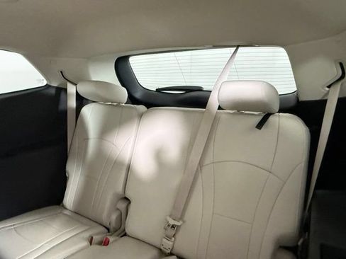 Used 2024 Buick Enclave Essence w/ Technology Package AWD/4WD image 24