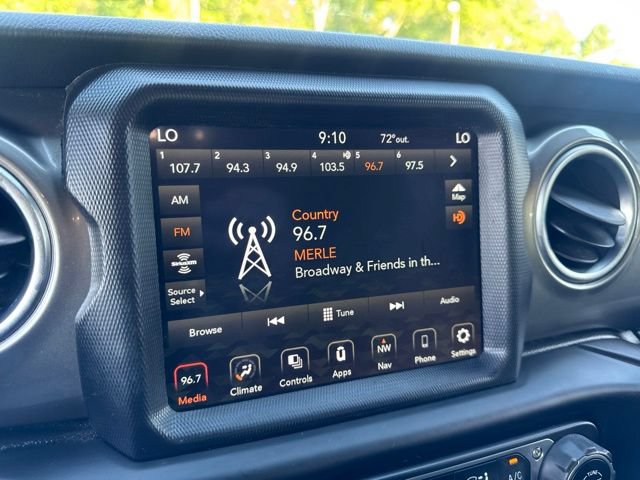 Used 2020 Jeep Wrangler Unlimited Sahara AWD/4WD image 19