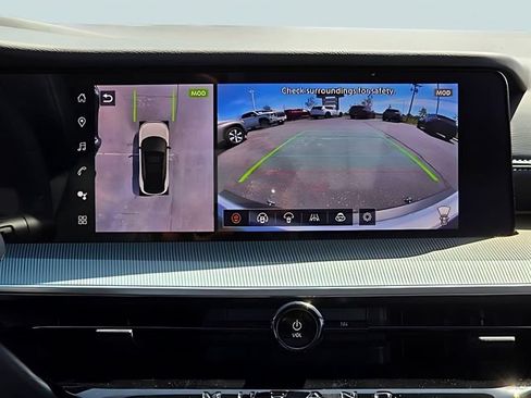 New 2025 Nissan Murano SL AWD/4WD image 9
