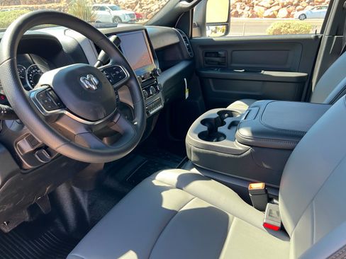 New 2026 RAM 3500 Tradesman image 15