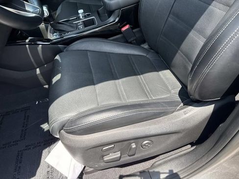Used 2017 Kia Sorento SX FWD image 14